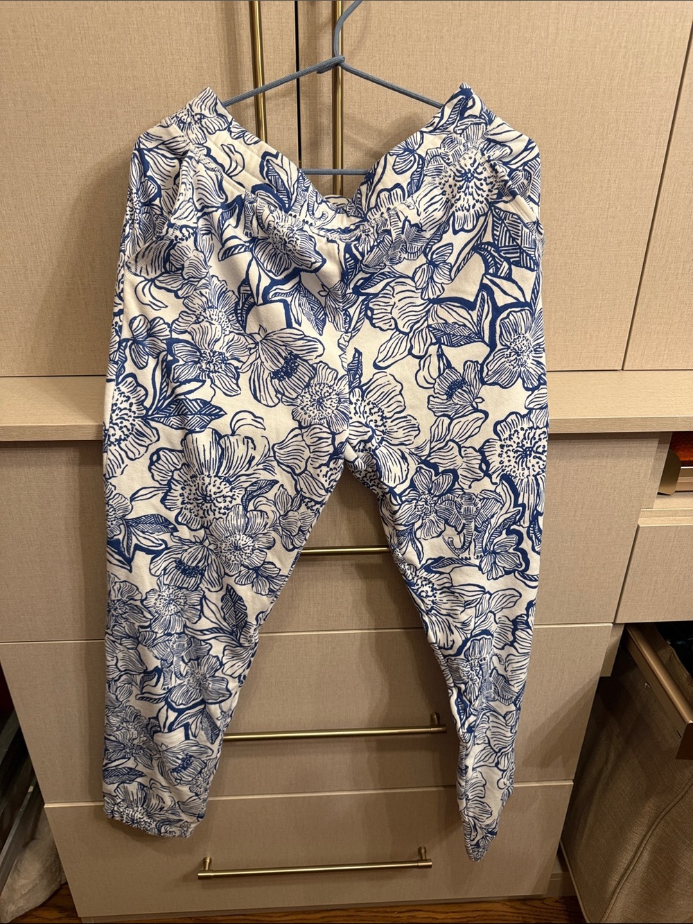 Lilly Pulitzer White Leggings with Blue Floral Print